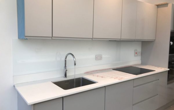 White Kitchen Splashback