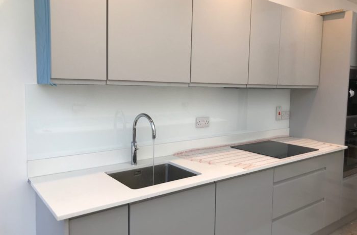 White Kitchen Splashback