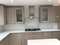 Gray kitchen splashback