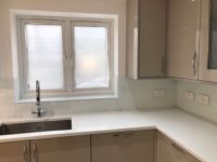 Gray kitchen splashback