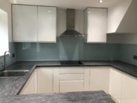 Gray kitchen splashback