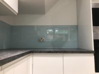 Gray kitchen splashback